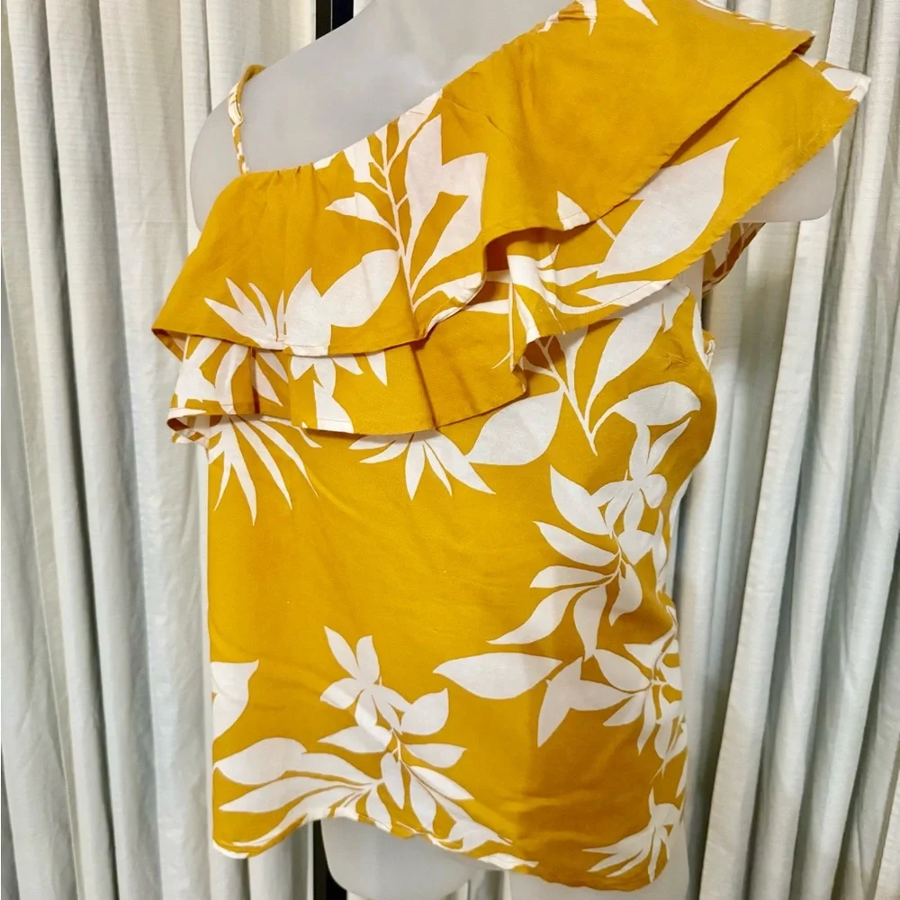 Yellow Floral Ruffle Top - Picture 4 of 4